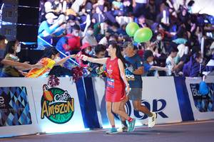 BIB: 7000, 979, 599
                            <button type="button" onclick="openModal(21541661)" class="btn btn-primary btn-sm float-right btn-popup" data-toggle="modal" data-target=".modal-high-quality">
                        <i class="fas fa-shopping-cart"></i> Add to Cart
                    </button>
                                            <button type="button" onclick="isThisMe(21541661, true)" class="btn btn-success btn-sm float-right btn-popup btn-isme hidden" data-toggle="tooltip" data-placement="bottom" title="นี่คือรูปของคุณใช่ไหม คลิกที่นี่เพื่อเอาเข้าอัลบั้ม">
                        <i class="fas fa-plus"></i> Add to album
                    </button>
                    <button type="button" onclick="isThisMe(21541661, false)" class="btn btn-warning btn-sm float-right btn-popup btn-isnotme hidden">
                        <i class="fas fa-ban"></i> Remove from album
                    </button>