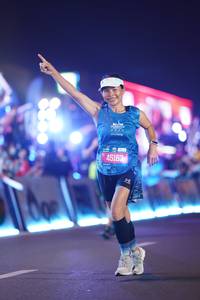 BIB: 1033, 45163
                            <button type="button" onclick="openModal(21563572)" class="btn btn-primary btn-sm float-right btn-popup" data-toggle="modal" data-target=".modal-high-quality">
                        <i class="fas fa-shopping-cart"></i> Add to Cart
                    </button>
                                            <button type="button" onclick="isThisMe(21563572, true)" class="btn btn-success btn-sm float-right btn-popup btn-isme hidden" data-toggle="tooltip" data-placement="bottom" title="นี่คือรูปของคุณใช่ไหม คลิกที่นี่เพื่อเอาเข้าอัลบั้ม">
                        <i class="fas fa-plus"></i> Add to album
                    </button>
                    <button type="button" onclick="isThisMe(21563572, false)" class="btn btn-warning btn-sm float-right btn-popup btn-isnotme hidden">
                        <i class="fas fa-ban"></i> Remove from album
                    </button>