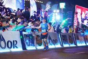 BIB: 41892
                            <button type="button" onclick="openModal(21566073)" class="btn btn-primary btn-sm float-right btn-popup" data-toggle="modal" data-target=".modal-high-quality">
                        <i class="fas fa-shopping-cart"></i> Add to Cart
                    </button>
                                            <button type="button" onclick="isThisMe(21566073, true)" class="btn btn-success btn-sm float-right btn-popup btn-isme hidden" data-toggle="tooltip" data-placement="bottom" title="นี่คือรูปของคุณใช่ไหม คลิกที่นี่เพื่อเอาเข้าอัลบั้ม">
                        <i class="fas fa-plus"></i> Add to album
                    </button>
                    <button type="button" onclick="isThisMe(21566073, false)" class="btn btn-warning btn-sm float-right btn-popup btn-isnotme hidden">
                        <i class="fas fa-ban"></i> Remove from album
                    </button>