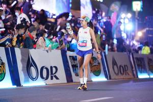 BIB: 45312
                            <button type="button" onclick="openModal(21564824)" class="btn btn-primary btn-sm float-right btn-popup" data-toggle="modal" data-target=".modal-high-quality">
                        <i class="fas fa-shopping-cart"></i> Add to Cart
                    </button>
                                            <button type="button" onclick="isThisMe(21564824, true)" class="btn btn-success btn-sm float-right btn-popup btn-isme hidden" data-toggle="tooltip" data-placement="bottom" title="นี่คือรูปของคุณใช่ไหม คลิกที่นี่เพื่อเอาเข้าอัลบั้ม">
                        <i class="fas fa-plus"></i> Add to album
                    </button>
                    <button type="button" onclick="isThisMe(21564824, false)" class="btn btn-warning btn-sm float-right btn-popup btn-isnotme hidden">
                        <i class="fas fa-ban"></i> Remove from album
                    </button>