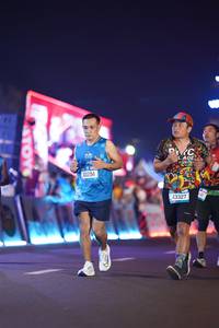 BIB: 43294, 43327, 137
                            <button type="button" onclick="openModal(21564957)" class="btn btn-primary btn-sm float-right btn-popup" data-toggle="modal" data-target=".modal-high-quality">
                        <i class="fas fa-shopping-cart"></i> Add to Cart
                    </button>
                                            <button type="button" onclick="isThisMe(21564957, true)" class="btn btn-success btn-sm float-right btn-popup btn-isme hidden" data-toggle="tooltip" data-placement="bottom" title="นี่คือรูปของคุณใช่ไหม คลิกที่นี่เพื่อเอาเข้าอัลบั้ม">
                        <i class="fas fa-plus"></i> Add to album
                    </button>
                    <button type="button" onclick="isThisMe(21564957, false)" class="btn btn-warning btn-sm float-right btn-popup btn-isnotme hidden">
                        <i class="fas fa-ban"></i> Remove from album
                    </button>