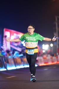 BIB: 43329
                            <button type="button" onclick="openModal(21585072)" class="btn btn-primary btn-sm float-right btn-popup" data-toggle="modal" data-target=".modal-high-quality">
                        <i class="fas fa-shopping-cart"></i> Add to Cart
                    </button>
                                            <button type="button" onclick="isThisMe(21585072, true)" class="btn btn-success btn-sm float-right btn-popup btn-isme hidden" data-toggle="tooltip" data-placement="bottom" title="นี่คือรูปของคุณใช่ไหม คลิกที่นี่เพื่อเอาเข้าอัลบั้ม">
                        <i class="fas fa-plus"></i> Add to album
                    </button>
                    <button type="button" onclick="isThisMe(21585072, false)" class="btn btn-warning btn-sm float-right btn-popup btn-isnotme hidden">
                        <i class="fas fa-ban"></i> Remove from album
                    </button>