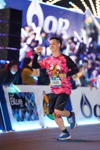 BIB: 65420
                            <button type="button" onclick="openModal(21584036)" class="btn btn-primary btn-sm float-right btn-popup" data-toggle="modal" data-target=".modal-high-quality">
                        <i class="fas fa-shopping-cart"></i> Add to Cart
                    </button>
                                            <button type="button" onclick="isThisMe(21584036, true)" class="btn btn-success btn-sm float-right btn-popup btn-isme hidden" data-toggle="tooltip" data-placement="bottom" title="นี่คือรูปของคุณใช่ไหม คลิกที่นี่เพื่อเอาเข้าอัลบั้ม">
                        <i class="fas fa-plus"></i> Add to album
                    </button>
                    <button type="button" onclick="isThisMe(21584036, false)" class="btn btn-warning btn-sm float-right btn-popup btn-isnotme hidden">
                        <i class="fas fa-ban"></i> Remove from album
                    </button>