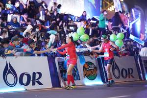 BIB: 1955
                            <button type="button" onclick="openModal(21540839)" class="btn btn-primary btn-sm float-right btn-popup" data-toggle="modal" data-target=".modal-high-quality">
                        <i class="fas fa-shopping-cart"></i> Add to Cart
                    </button>
                                            <button type="button" onclick="isThisMe(21540839, true)" class="btn btn-success btn-sm float-right btn-popup btn-isme hidden" data-toggle="tooltip" data-placement="bottom" title="นี่คือรูปของคุณใช่ไหม คลิกที่นี่เพื่อเอาเข้าอัลบั้ม">
                        <i class="fas fa-plus"></i> Add to album
                    </button>
                    <button type="button" onclick="isThisMe(21540839, false)" class="btn btn-warning btn-sm float-right btn-popup btn-isnotme hidden">
                        <i class="fas fa-ban"></i> Remove from album
                    </button>