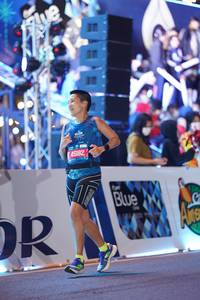 BIB: 45182
                            <button type="button" onclick="openModal(21564896)" class="btn btn-primary btn-sm float-right btn-popup" data-toggle="modal" data-target=".modal-high-quality">
                        <i class="fas fa-shopping-cart"></i> Add to Cart
                    </button>
                                            <button type="button" onclick="isThisMe(21564896, true)" class="btn btn-success btn-sm float-right btn-popup btn-isme hidden" data-toggle="tooltip" data-placement="bottom" title="นี่คือรูปของคุณใช่ไหม คลิกที่นี่เพื่อเอาเข้าอัลบั้ม">
                        <i class="fas fa-plus"></i> Add to album
                    </button>
                    <button type="button" onclick="isThisMe(21564896, false)" class="btn btn-warning btn-sm float-right btn-popup btn-isnotme hidden">
                        <i class="fas fa-ban"></i> Remove from album
                    </button>