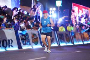 BIB: 160
                            <button type="button" onclick="openModal(21545115)" class="btn btn-primary btn-sm float-right btn-popup" data-toggle="modal" data-target=".modal-high-quality">
                        <i class="fas fa-shopping-cart"></i> Add to Cart
                    </button>
                                            <button type="button" onclick="isThisMe(21545115, true)" class="btn btn-success btn-sm float-right btn-popup btn-isme hidden" data-toggle="tooltip" data-placement="bottom" title="นี่คือรูปของคุณใช่ไหม คลิกที่นี่เพื่อเอาเข้าอัลบั้ม">
                        <i class="fas fa-plus"></i> Add to album
                    </button>
                    <button type="button" onclick="isThisMe(21545115, false)" class="btn btn-warning btn-sm float-right btn-popup btn-isnotme hidden">
                        <i class="fas fa-ban"></i> Remove from album
                    </button>