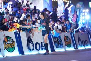 BIB: 5572
                            <button type="button" onclick="openModal(21572072)" class="btn btn-primary btn-sm float-right btn-popup" data-toggle="modal" data-target=".modal-high-quality">
                        <i class="fas fa-shopping-cart"></i> Add to Cart
                    </button>
                                            <button type="button" onclick="isThisMe(21572072, true)" class="btn btn-success btn-sm float-right btn-popup btn-isme hidden" data-toggle="tooltip" data-placement="bottom" title="นี่คือรูปของคุณใช่ไหม คลิกที่นี่เพื่อเอาเข้าอัลบั้ม">
                        <i class="fas fa-plus"></i> Add to album
                    </button>
                    <button type="button" onclick="isThisMe(21572072, false)" class="btn btn-warning btn-sm float-right btn-popup btn-isnotme hidden">
                        <i class="fas fa-ban"></i> Remove from album
                    </button>