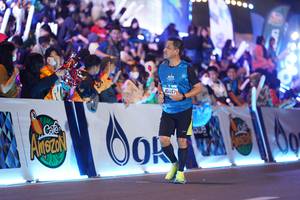 BIB: 40447
                            <button type="button" onclick="openModal(21572873)" class="btn btn-primary btn-sm float-right btn-popup" data-toggle="modal" data-target=".modal-high-quality">
                        <i class="fas fa-shopping-cart"></i> Add to Cart
                    </button>
                                            <button type="button" onclick="isThisMe(21572873, true)" class="btn btn-success btn-sm float-right btn-popup btn-isme hidden" data-toggle="tooltip" data-placement="bottom" title="นี่คือรูปของคุณใช่ไหม คลิกที่นี่เพื่อเอาเข้าอัลบั้ม">
                        <i class="fas fa-plus"></i> Add to album
                    </button>
                    <button type="button" onclick="isThisMe(21572873, false)" class="btn btn-warning btn-sm float-right btn-popup btn-isnotme hidden">
                        <i class="fas fa-ban"></i> Remove from album
                    </button>