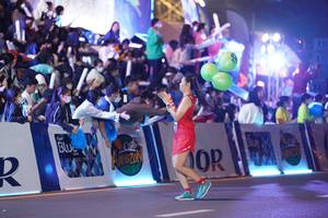 BIB: 5655, 000
                            <button type="button" onclick="openModal(21541222)" class="btn btn-primary btn-sm float-right btn-popup" data-toggle="modal" data-target=".modal-high-quality">
                        <i class="fas fa-shopping-cart"></i> Add to Cart
                    </button>
                                            <button type="button" onclick="isThisMe(21541222, true)" class="btn btn-success btn-sm float-right btn-popup btn-isme hidden" data-toggle="tooltip" data-placement="bottom" title="นี่คือรูปของคุณใช่ไหม คลิกที่นี่เพื่อเอาเข้าอัลบั้ม">
                        <i class="fas fa-plus"></i> Add to album
                    </button>
                    <button type="button" onclick="isThisMe(21541222, false)" class="btn btn-warning btn-sm float-right btn-popup btn-isnotme hidden">
                        <i class="fas fa-ban"></i> Remove from album
                    </button>