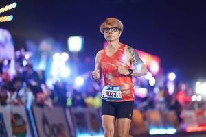 BIB: 0808, 40331
                            <button type="button" onclick="openModal(21583445)" class="btn btn-primary btn-sm float-right btn-popup" data-toggle="modal" data-target=".modal-high-quality">
                        <i class="fas fa-shopping-cart"></i> Add to Cart
                    </button>
                                            <button type="button" onclick="isThisMe(21583445, true)" class="btn btn-success btn-sm float-right btn-popup btn-isme hidden" data-toggle="tooltip" data-placement="bottom" title="นี่คือรูปของคุณใช่ไหม คลิกที่นี่เพื่อเอาเข้าอัลบั้ม">
                        <i class="fas fa-plus"></i> Add to album
                    </button>
                    <button type="button" onclick="isThisMe(21583445, false)" class="btn btn-warning btn-sm float-right btn-popup btn-isnotme hidden">
                        <i class="fas fa-ban"></i> Remove from album
                    </button>