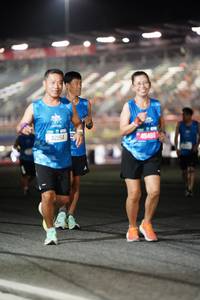 BIB: 105, 42154, 45496
                            <button type="button" onclick="openModal(21280559)" class="btn btn-primary btn-sm float-right btn-popup" data-toggle="modal" data-target=".modal-high-quality">
                        <i class="fas fa-shopping-cart"></i> Add to Cart
                    </button>
                                            <button type="button" onclick="isThisMe(21280559, true)" class="btn btn-success btn-sm float-right btn-popup btn-isme hidden" data-toggle="tooltip" data-placement="bottom" title="นี่คือรูปของคุณใช่ไหม คลิกที่นี่เพื่อเอาเข้าอัลบั้ม">
                        <i class="fas fa-plus"></i> Add to album
                    </button>
                    <button type="button" onclick="isThisMe(21280559, false)" class="btn btn-warning btn-sm float-right btn-popup btn-isnotme hidden">
                        <i class="fas fa-ban"></i> Remove from album
                    </button>