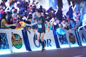 BIB: 999, 4572
                            <button type="button" onclick="openModal(21572145)" class="btn btn-primary btn-sm float-right btn-popup" data-toggle="modal" data-target=".modal-high-quality">
                        <i class="fas fa-shopping-cart"></i> Add to Cart
                    </button>
                                            <button type="button" onclick="isThisMe(21572145, true)" class="btn btn-success btn-sm float-right btn-popup btn-isme hidden" data-toggle="tooltip" data-placement="bottom" title="นี่คือรูปของคุณใช่ไหม คลิกที่นี่เพื่อเอาเข้าอัลบั้ม">
                        <i class="fas fa-plus"></i> Add to album
                    </button>
                    <button type="button" onclick="isThisMe(21572145, false)" class="btn btn-warning btn-sm float-right btn-popup btn-isnotme hidden">
                        <i class="fas fa-ban"></i> Remove from album
                    </button>