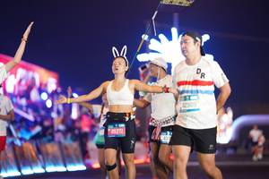 BIB: 45372, 42909
                            <button type="button" onclick="openModal(21582409)" class="btn btn-primary btn-sm float-right btn-popup" data-toggle="modal" data-target=".modal-high-quality">
                        <i class="fas fa-shopping-cart"></i> Add to Cart
                    </button>
                                            <button type="button" onclick="isThisMe(21582409, true)" class="btn btn-success btn-sm float-right btn-popup btn-isme hidden" data-toggle="tooltip" data-placement="bottom" title="นี่คือรูปของคุณใช่ไหม คลิกที่นี่เพื่อเอาเข้าอัลบั้ม">
                        <i class="fas fa-plus"></i> Add to album
                    </button>
                    <button type="button" onclick="isThisMe(21582409, false)" class="btn btn-warning btn-sm float-right btn-popup btn-isnotme hidden">
                        <i class="fas fa-ban"></i> Remove from album
                    </button>