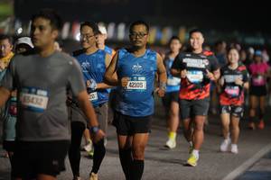 BIB: 65432, 2012, 42105
                            <button type="button" onclick="openModal(20362007)" class="btn btn-primary btn-sm float-right btn-popup" data-toggle="modal" data-target=".modal-high-quality">
                        <i class="fas fa-shopping-cart"></i> Add to Cart
                    </button>
                                            <button type="button" onclick="isThisMe(20362007, true)" class="btn btn-success btn-sm float-right btn-popup btn-isme hidden" data-toggle="tooltip" data-placement="bottom" title="นี่คือรูปของคุณใช่ไหม คลิกที่นี่เพื่อเอาเข้าอัลบั้ม">
                        <i class="fas fa-plus"></i> Add to album
                    </button>
                    <button type="button" onclick="isThisMe(20362007, false)" class="btn btn-warning btn-sm float-right btn-popup btn-isnotme hidden">
                        <i class="fas fa-ban"></i> Remove from album
                    </button>