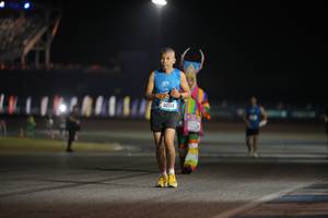 BIB: 40014
                            <button type="button" onclick="openModal(20400420)" class="btn btn-primary btn-sm float-right btn-popup" data-toggle="modal" data-target=".modal-high-quality">
                        <i class="fas fa-shopping-cart"></i> Add to Cart
                    </button>
                                            <button type="button" onclick="isThisMe(20400420, true)" class="btn btn-success btn-sm float-right btn-popup btn-isme hidden" data-toggle="tooltip" data-placement="bottom" title="นี่คือรูปของคุณใช่ไหม คลิกที่นี่เพื่อเอาเข้าอัลบั้ม">
                        <i class="fas fa-plus"></i> Add to album
                    </button>
                    <button type="button" onclick="isThisMe(20400420, false)" class="btn btn-warning btn-sm float-right btn-popup btn-isnotme hidden">
                        <i class="fas fa-ban"></i> Remove from album
                    </button>