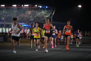 BIB: 8802, 9942, 00692, 50102
                            <button type="button" onclick="openModal(20428864)" class="btn btn-primary btn-sm float-right btn-popup" data-toggle="modal" data-target=".modal-high-quality">
                        <i class="fas fa-shopping-cart"></i> Add to Cart
                    </button>
                                            <button type="button" onclick="isThisMe(20428864, true)" class="btn btn-success btn-sm float-right btn-popup btn-isme hidden" data-toggle="tooltip" data-placement="bottom" title="นี่คือรูปของคุณใช่ไหม คลิกที่นี่เพื่อเอาเข้าอัลบั้ม">
                        <i class="fas fa-plus"></i> Add to album
                    </button>
                    <button type="button" onclick="isThisMe(20428864, false)" class="btn btn-warning btn-sm float-right btn-popup btn-isnotme hidden">
                        <i class="fas fa-ban"></i> Remove from album
                    </button>