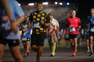 BIB: 4398, 432
                            <button type="button" onclick="openModal(20375623)" class="btn btn-primary btn-sm float-right btn-popup" data-toggle="modal" data-target=".modal-high-quality">
                        <i class="fas fa-shopping-cart"></i> Add to Cart
                    </button>
                                            <button type="button" onclick="isThisMe(20375623, true)" class="btn btn-success btn-sm float-right btn-popup btn-isme hidden" data-toggle="tooltip" data-placement="bottom" title="นี่คือรูปของคุณใช่ไหม คลิกที่นี่เพื่อเอาเข้าอัลบั้ม">
                        <i class="fas fa-plus"></i> Add to album
                    </button>
                    <button type="button" onclick="isThisMe(20375623, false)" class="btn btn-warning btn-sm float-right btn-popup btn-isnotme hidden">
                        <i class="fas fa-ban"></i> Remove from album
                    </button>