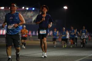 BIB: 421, 77426
                            <button type="button" onclick="openModal(20385834)" class="btn btn-primary btn-sm float-right btn-popup" data-toggle="modal" data-target=".modal-high-quality">
                        <i class="fas fa-shopping-cart"></i> Add to Cart
                    </button>
                                            <button type="button" onclick="isThisMe(20385834, true)" class="btn btn-success btn-sm float-right btn-popup btn-isme hidden" data-toggle="tooltip" data-placement="bottom" title="นี่คือรูปของคุณใช่ไหม คลิกที่นี่เพื่อเอาเข้าอัลบั้ม">
                        <i class="fas fa-plus"></i> Add to album
                    </button>
                    <button type="button" onclick="isThisMe(20385834, false)" class="btn btn-warning btn-sm float-right btn-popup btn-isnotme hidden">
                        <i class="fas fa-ban"></i> Remove from album
                    </button>