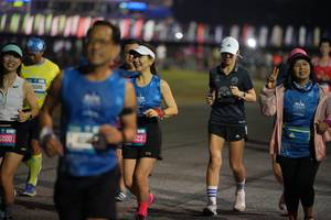 BIB: 200, 5086, 522
                            <button type="button" onclick="openModal(20363699)" class="btn btn-primary btn-sm float-right btn-popup" data-toggle="modal" data-target=".modal-high-quality">
                        <i class="fas fa-shopping-cart"></i> Add to Cart
                    </button>
                                            <button type="button" onclick="isThisMe(20363699, true)" class="btn btn-success btn-sm float-right btn-popup btn-isme hidden" data-toggle="tooltip" data-placement="bottom" title="นี่คือรูปของคุณใช่ไหม คลิกที่นี่เพื่อเอาเข้าอัลบั้ม">
                        <i class="fas fa-plus"></i> Add to album
                    </button>
                    <button type="button" onclick="isThisMe(20363699, false)" class="btn btn-warning btn-sm float-right btn-popup btn-isnotme hidden">
                        <i class="fas fa-ban"></i> Remove from album
                    </button>