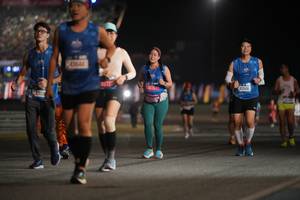 BIB: 43644, 45703
                            <button type="button" onclick="openModal(20389184)" class="btn btn-primary btn-sm float-right btn-popup" data-toggle="modal" data-target=".modal-high-quality">
                        <i class="fas fa-shopping-cart"></i> Add to Cart
                    </button>
                                            <button type="button" onclick="isThisMe(20389184, true)" class="btn btn-success btn-sm float-right btn-popup btn-isme hidden" data-toggle="tooltip" data-placement="bottom" title="นี่คือรูปของคุณใช่ไหม คลิกที่นี่เพื่อเอาเข้าอัลบั้ม">
                        <i class="fas fa-plus"></i> Add to album
                    </button>
                    <button type="button" onclick="isThisMe(20389184, false)" class="btn btn-warning btn-sm float-right btn-popup btn-isnotme hidden">
                        <i class="fas fa-ban"></i> Remove from album
                    </button>