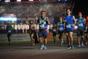 BIB: 44070, 43611, 016
                            <button type="button" onclick="openModal(20373155)" class="btn btn-primary btn-sm float-right btn-popup" data-toggle="modal" data-target=".modal-high-quality">
                        <i class="fas fa-shopping-cart"></i> Add to Cart
                    </button>
                                            <button type="button" onclick="isThisMe(20373155, true)" class="btn btn-success btn-sm float-right btn-popup btn-isme hidden" data-toggle="tooltip" data-placement="bottom" title="นี่คือรูปของคุณใช่ไหม คลิกที่นี่เพื่อเอาเข้าอัลบั้ม">
                        <i class="fas fa-plus"></i> Add to album
                    </button>
                    <button type="button" onclick="isThisMe(20373155, false)" class="btn btn-warning btn-sm float-right btn-popup btn-isnotme hidden">
                        <i class="fas fa-ban"></i> Remove from album
                    </button>