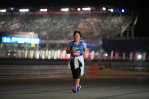 BIB: 45458
                            <button type="button" onclick="openModal(20406233)" class="btn btn-primary btn-sm float-right btn-popup" data-toggle="modal" data-target=".modal-high-quality">
                        <i class="fas fa-shopping-cart"></i> Add to Cart
                    </button>
                                            <button type="button" onclick="isThisMe(20406233, true)" class="btn btn-success btn-sm float-right btn-popup btn-isme hidden" data-toggle="tooltip" data-placement="bottom" title="นี่คือรูปของคุณใช่ไหม คลิกที่นี่เพื่อเอาเข้าอัลบั้ม">
                        <i class="fas fa-plus"></i> Add to album
                    </button>
                    <button type="button" onclick="isThisMe(20406233, false)" class="btn btn-warning btn-sm float-right btn-popup btn-isnotme hidden">
                        <i class="fas fa-ban"></i> Remove from album
                    </button>