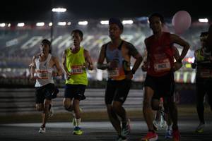 BIB: 20369, 22792, 2000
                            <button type="button" onclick="openModal(20437590)" class="btn btn-primary btn-sm float-right btn-popup" data-toggle="modal" data-target=".modal-high-quality">
                        <i class="fas fa-shopping-cart"></i> Add to Cart
                    </button>
                                            <button type="button" onclick="isThisMe(20437590, true)" class="btn btn-success btn-sm float-right btn-popup btn-isme hidden" data-toggle="tooltip" data-placement="bottom" title="นี่คือรูปของคุณใช่ไหม คลิกที่นี่เพื่อเอาเข้าอัลบั้ม">
                        <i class="fas fa-plus"></i> Add to album
                    </button>
                    <button type="button" onclick="isThisMe(20437590, false)" class="btn btn-warning btn-sm float-right btn-popup btn-isnotme hidden">
                        <i class="fas fa-ban"></i> Remove from album
                    </button>