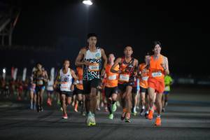 BIB: 92722, 60112, 299
                            <button type="button" onclick="openModal(20439973)" class="btn btn-primary btn-sm float-right btn-popup" data-toggle="modal" data-target=".modal-high-quality">
                        <i class="fas fa-shopping-cart"></i> Add to Cart
                    </button>
                                            <button type="button" onclick="isThisMe(20439973, true)" class="btn btn-success btn-sm float-right btn-popup btn-isme hidden" data-toggle="tooltip" data-placement="bottom" title="นี่คือรูปของคุณใช่ไหม คลิกที่นี่เพื่อเอาเข้าอัลบั้ม">
                        <i class="fas fa-plus"></i> Add to album
                    </button>
                    <button type="button" onclick="isThisMe(20439973, false)" class="btn btn-warning btn-sm float-right btn-popup btn-isnotme hidden">
                        <i class="fas fa-ban"></i> Remove from album
                    </button>