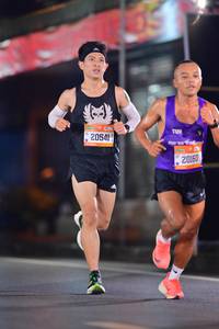 BIB: 20541, 20160
                            <button type="button" onclick="openModal(19629512)" class="btn btn-primary btn-sm float-right btn-popup" data-toggle="modal" data-target=".modal-high-quality">
                        <i class="fas fa-shopping-cart"></i> Add to Cart
                    </button>
                                            <button type="button" onclick="isThisMe(19629512, true)" class="btn btn-success btn-sm float-right btn-popup btn-isme hidden" data-toggle="tooltip" data-placement="bottom" title="นี่คือรูปของคุณใช่ไหม คลิกที่นี่เพื่อเอาเข้าอัลบั้ม">
                        <i class="fas fa-plus"></i> Add to album
                    </button>
                    <button type="button" onclick="isThisMe(19629512, false)" class="btn btn-warning btn-sm float-right btn-popup btn-isnotme hidden">
                        <i class="fas fa-ban"></i> Remove from album
                    </button>