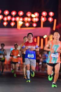 BIB: 101, 42828, 902
                            <button type="button" onclick="openModal(19663036)" class="btn btn-primary btn-sm float-right btn-popup" data-toggle="modal" data-target=".modal-high-quality">
                        <i class="fas fa-shopping-cart"></i> Add to Cart
                    </button>
                                            <button type="button" onclick="isThisMe(19663036, true)" class="btn btn-success btn-sm float-right btn-popup btn-isme hidden" data-toggle="tooltip" data-placement="bottom" title="นี่คือรูปของคุณใช่ไหม คลิกที่นี่เพื่อเอาเข้าอัลบั้ม">
                        <i class="fas fa-plus"></i> Add to album
                    </button>
                    <button type="button" onclick="isThisMe(19663036, false)" class="btn btn-warning btn-sm float-right btn-popup btn-isnotme hidden">
                        <i class="fas fa-ban"></i> Remove from album
                    </button>