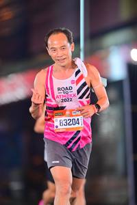 BIB: 2022, 83204
                            <button type="button" onclick="openModal(19642287)" class="btn btn-primary btn-sm float-right btn-popup" data-toggle="modal" data-target=".modal-high-quality">
                        <i class="fas fa-shopping-cart"></i> Add to Cart
                    </button>
                                            <button type="button" onclick="isThisMe(19642287, true)" class="btn btn-success btn-sm float-right btn-popup btn-isme hidden" data-toggle="tooltip" data-placement="bottom" title="นี่คือรูปของคุณใช่ไหม คลิกที่นี่เพื่อเอาเข้าอัลบั้ม">
                        <i class="fas fa-plus"></i> Add to album
                    </button>
                    <button type="button" onclick="isThisMe(19642287, false)" class="btn btn-warning btn-sm float-right btn-popup btn-isnotme hidden">
                        <i class="fas fa-ban"></i> Remove from album
                    </button>