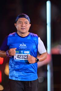 BIB: 2023, 42327
                            <button type="button" onclick="openModal(20165172)" class="btn btn-primary btn-sm float-right btn-popup" data-toggle="modal" data-target=".modal-high-quality">
                        <i class="fas fa-shopping-cart"></i> Add to Cart
                    </button>
                                            <button type="button" onclick="isThisMe(20165172, true)" class="btn btn-success btn-sm float-right btn-popup btn-isme hidden" data-toggle="tooltip" data-placement="bottom" title="นี่คือรูปของคุณใช่ไหม คลิกที่นี่เพื่อเอาเข้าอัลบั้ม">
                        <i class="fas fa-plus"></i> Add to album
                    </button>
                    <button type="button" onclick="isThisMe(20165172, false)" class="btn btn-warning btn-sm float-right btn-popup btn-isnotme hidden">
                        <i class="fas fa-ban"></i> Remove from album
                    </button>