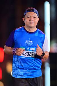 BIB: 2023, 42327
                            <button type="button" onclick="openModal(20165252)" class="btn btn-primary btn-sm float-right btn-popup" data-toggle="modal" data-target=".modal-high-quality">
                        <i class="fas fa-shopping-cart"></i> Add to Cart
                    </button>
                                            <button type="button" onclick="isThisMe(20165252, true)" class="btn btn-success btn-sm float-right btn-popup btn-isme hidden" data-toggle="tooltip" data-placement="bottom" title="นี่คือรูปของคุณใช่ไหม คลิกที่นี่เพื่อเอาเข้าอัลบั้ม">
                        <i class="fas fa-plus"></i> Add to album
                    </button>
                    <button type="button" onclick="isThisMe(20165252, false)" class="btn btn-warning btn-sm float-right btn-popup btn-isnotme hidden">
                        <i class="fas fa-ban"></i> Remove from album
                    </button>