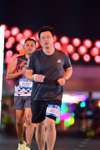 BIB: 40207, 42138
                            <button type="button" onclick="openModal(20163560)" class="btn btn-primary btn-sm float-right btn-popup" data-toggle="modal" data-target=".modal-high-quality">
                        <i class="fas fa-shopping-cart"></i> Add to Cart
                    </button>
                                            <button type="button" onclick="isThisMe(20163560, true)" class="btn btn-success btn-sm float-right btn-popup btn-isme hidden" data-toggle="tooltip" data-placement="bottom" title="นี่คือรูปของคุณใช่ไหม คลิกที่นี่เพื่อเอาเข้าอัลบั้ม">
                        <i class="fas fa-plus"></i> Add to album
                    </button>
                    <button type="button" onclick="isThisMe(20163560, false)" class="btn btn-warning btn-sm float-right btn-popup btn-isnotme hidden">
                        <i class="fas fa-ban"></i> Remove from album
                    </button>