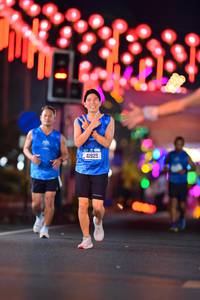 BIB: 100, 41925
                            <button type="button" onclick="openModal(20118129)" class="btn btn-primary btn-sm float-right btn-popup" data-toggle="modal" data-target=".modal-high-quality">
                        <i class="fas fa-shopping-cart"></i> Add to Cart
                    </button>
                                            <button type="button" onclick="isThisMe(20118129, true)" class="btn btn-success btn-sm float-right btn-popup btn-isme hidden" data-toggle="tooltip" data-placement="bottom" title="นี่คือรูปของคุณใช่ไหม คลิกที่นี่เพื่อเอาเข้าอัลบั้ม">
                        <i class="fas fa-plus"></i> Add to album
                    </button>
                    <button type="button" onclick="isThisMe(20118129, false)" class="btn btn-warning btn-sm float-right btn-popup btn-isnotme hidden">
                        <i class="fas fa-ban"></i> Remove from album
                    </button>