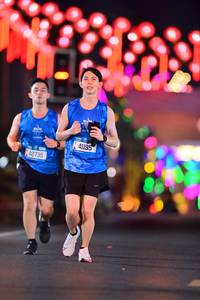 BIB: 411, 42735, 41195
                            <button type="button" onclick="openModal(20186038)" class="btn btn-primary btn-sm float-right btn-popup" data-toggle="modal" data-target=".modal-high-quality">
                        <i class="fas fa-shopping-cart"></i> Add to Cart
                    </button>
                                            <button type="button" onclick="isThisMe(20186038, true)" class="btn btn-success btn-sm float-right btn-popup btn-isme hidden" data-toggle="tooltip" data-placement="bottom" title="นี่คือรูปของคุณใช่ไหม คลิกที่นี่เพื่อเอาเข้าอัลบั้ม">
                        <i class="fas fa-plus"></i> Add to album
                    </button>
                    <button type="button" onclick="isThisMe(20186038, false)" class="btn btn-warning btn-sm float-right btn-popup btn-isnotme hidden">
                        <i class="fas fa-ban"></i> Remove from album
                    </button>