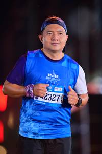 BIB: 2023, 2327
                            <button type="button" onclick="openModal(20165242)" class="btn btn-primary btn-sm float-right btn-popup" data-toggle="modal" data-target=".modal-high-quality">
                        <i class="fas fa-shopping-cart"></i> Add to Cart
                    </button>
                                            <button type="button" onclick="isThisMe(20165242, true)" class="btn btn-success btn-sm float-right btn-popup btn-isme hidden" data-toggle="tooltip" data-placement="bottom" title="นี่คือรูปของคุณใช่ไหม คลิกที่นี่เพื่อเอาเข้าอัลบั้ม">
                        <i class="fas fa-plus"></i> Add to album
                    </button>
                    <button type="button" onclick="isThisMe(20165242, false)" class="btn btn-warning btn-sm float-right btn-popup btn-isnotme hidden">
                        <i class="fas fa-ban"></i> Remove from album
                    </button>