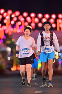 BIB: 41871, 43081
                            <button type="button" onclick="openModal(20259093)" class="btn btn-primary btn-sm float-right btn-popup" data-toggle="modal" data-target=".modal-high-quality">
                        <i class="fas fa-shopping-cart"></i> Add to Cart
                    </button>
                                            <button type="button" onclick="isThisMe(20259093, true)" class="btn btn-success btn-sm float-right btn-popup btn-isme hidden" data-toggle="tooltip" data-placement="bottom" title="นี่คือรูปของคุณใช่ไหม คลิกที่นี่เพื่อเอาเข้าอัลบั้ม">
                        <i class="fas fa-plus"></i> Add to album
                    </button>
                    <button type="button" onclick="isThisMe(20259093, false)" class="btn btn-warning btn-sm float-right btn-popup btn-isnotme hidden">
                        <i class="fas fa-ban"></i> Remove from album
                    </button>