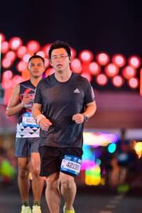 BIB: 4020, 42139
                            <button type="button" onclick="openModal(20163562)" class="btn btn-primary btn-sm float-right btn-popup" data-toggle="modal" data-target=".modal-high-quality">
                        <i class="fas fa-shopping-cart"></i> Add to Cart
                    </button>
                                            <button type="button" onclick="isThisMe(20163562, true)" class="btn btn-success btn-sm float-right btn-popup btn-isme hidden" data-toggle="tooltip" data-placement="bottom" title="นี่คือรูปของคุณใช่ไหม คลิกที่นี่เพื่อเอาเข้าอัลบั้ม">
                        <i class="fas fa-plus"></i> Add to album
                    </button>
                    <button type="button" onclick="isThisMe(20163562, false)" class="btn btn-warning btn-sm float-right btn-popup btn-isnotme hidden">
                        <i class="fas fa-ban"></i> Remove from album
                    </button>