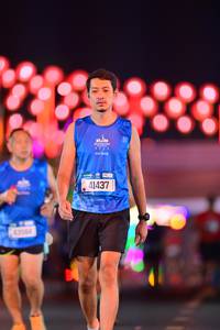 BIB: 2011, 41437
                            <button type="button" onclick="openModal(20249855)" class="btn btn-primary btn-sm float-right btn-popup" data-toggle="modal" data-target=".modal-high-quality">
                        <i class="fas fa-shopping-cart"></i> Add to Cart
                    </button>
                                            <button type="button" onclick="isThisMe(20249855, true)" class="btn btn-success btn-sm float-right btn-popup btn-isme hidden" data-toggle="tooltip" data-placement="bottom" title="นี่คือรูปของคุณใช่ไหม คลิกที่นี่เพื่อเอาเข้าอัลบั้ม">
                        <i class="fas fa-plus"></i> Add to album
                    </button>
                    <button type="button" onclick="isThisMe(20249855, false)" class="btn btn-warning btn-sm float-right btn-popup btn-isnotme hidden">
                        <i class="fas fa-ban"></i> Remove from album
                    </button>