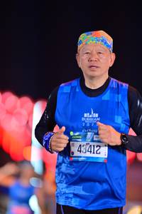 BIB: 202, 43412
                            <button type="button" onclick="openModal(20208049)" class="btn btn-primary btn-sm float-right btn-popup" data-toggle="modal" data-target=".modal-high-quality">
                        <i class="fas fa-shopping-cart"></i> Add to Cart
                    </button>
                                            <button type="button" onclick="isThisMe(20208049, true)" class="btn btn-success btn-sm float-right btn-popup btn-isme hidden" data-toggle="tooltip" data-placement="bottom" title="นี่คือรูปของคุณใช่ไหม คลิกที่นี่เพื่อเอาเข้าอัลบั้ม">
                        <i class="fas fa-plus"></i> Add to album
                    </button>
                    <button type="button" onclick="isThisMe(20208049, false)" class="btn btn-warning btn-sm float-right btn-popup btn-isnotme hidden">
                        <i class="fas fa-ban"></i> Remove from album
                    </button>