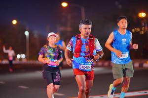 BIB: 42436, 383
                            <button type="button" onclick="openModal(20646236)" class="btn btn-primary btn-sm float-right btn-popup" data-toggle="modal" data-target=".modal-high-quality">
                        <i class="fas fa-shopping-cart"></i> Add to Cart
                    </button>
                                            <button type="button" onclick="isThisMe(20646236, true)" class="btn btn-success btn-sm float-right btn-popup btn-isme hidden" data-toggle="tooltip" data-placement="bottom" title="นี่คือรูปของคุณใช่ไหม คลิกที่นี่เพื่อเอาเข้าอัลบั้ม">
                        <i class="fas fa-plus"></i> Add to album
                    </button>
                    <button type="button" onclick="isThisMe(20646236, false)" class="btn btn-warning btn-sm float-right btn-popup btn-isnotme hidden">
                        <i class="fas fa-ban"></i> Remove from album
                    </button>