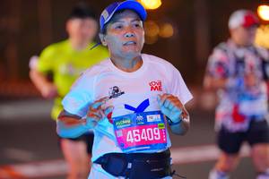 BIB: 333, 45409, 0608
                            <button type="button" onclick="openModal(20631754)" class="btn btn-primary btn-sm float-right btn-popup" data-toggle="modal" data-target=".modal-high-quality">
                        <i class="fas fa-shopping-cart"></i> Add to Cart
                    </button>
                                            <button type="button" onclick="isThisMe(20631754, true)" class="btn btn-success btn-sm float-right btn-popup btn-isme hidden" data-toggle="tooltip" data-placement="bottom" title="นี่คือรูปของคุณใช่ไหม คลิกที่นี่เพื่อเอาเข้าอัลบั้ม">
                        <i class="fas fa-plus"></i> Add to album
                    </button>
                    <button type="button" onclick="isThisMe(20631754, false)" class="btn btn-warning btn-sm float-right btn-popup btn-isnotme hidden">
                        <i class="fas fa-ban"></i> Remove from album
                    </button>