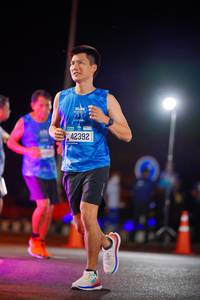 BIB: 42392, 460
                            <button type="button" onclick="openModal(21585957)" class="btn btn-primary btn-sm float-right btn-popup" data-toggle="modal" data-target=".modal-high-quality">
                        <i class="fas fa-shopping-cart"></i> Add to Cart
                    </button>
                                            <button type="button" onclick="isThisMe(21585957, true)" class="btn btn-success btn-sm float-right btn-popup btn-isme hidden" data-toggle="tooltip" data-placement="bottom" title="นี่คือรูปของคุณใช่ไหม คลิกที่นี่เพื่อเอาเข้าอัลบั้ม">
                        <i class="fas fa-plus"></i> Add to album
                    </button>
                    <button type="button" onclick="isThisMe(21585957, false)" class="btn btn-warning btn-sm float-right btn-popup btn-isnotme hidden">
                        <i class="fas fa-ban"></i> Remove from album
                    </button>