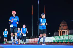 BIB: 3604
                            <button type="button" onclick="openModal(19965016)" class="btn btn-primary btn-sm float-right btn-popup" data-toggle="modal" data-target=".modal-high-quality">
                        <i class="fas fa-shopping-cart"></i> Add to Cart
                    </button>
                                            <button type="button" onclick="isThisMe(19965016, true)" class="btn btn-success btn-sm float-right btn-popup btn-isme hidden" data-toggle="tooltip" data-placement="bottom" title="นี่คือรูปของคุณใช่ไหม คลิกที่นี่เพื่อเอาเข้าอัลบั้ม">
                        <i class="fas fa-plus"></i> Add to album
                    </button>
                    <button type="button" onclick="isThisMe(19965016, false)" class="btn btn-warning btn-sm float-right btn-popup btn-isnotme hidden">
                        <i class="fas fa-ban"></i> Remove from album
                    </button>