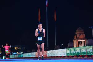 BIB: 41913
                            <button type="button" onclick="openModal(19947230)" class="btn btn-primary btn-sm float-right btn-popup" data-toggle="modal" data-target=".modal-high-quality">
                        <i class="fas fa-shopping-cart"></i> Add to Cart
                    </button>
                                            <button type="button" onclick="isThisMe(19947230, true)" class="btn btn-success btn-sm float-right btn-popup btn-isme hidden" data-toggle="tooltip" data-placement="bottom" title="นี่คือรูปของคุณใช่ไหม คลิกที่นี่เพื่อเอาเข้าอัลบั้ม">
                        <i class="fas fa-plus"></i> Add to album
                    </button>
                    <button type="button" onclick="isThisMe(19947230, false)" class="btn btn-warning btn-sm float-right btn-popup btn-isnotme hidden">
                        <i class="fas fa-ban"></i> Remove from album
                    </button>