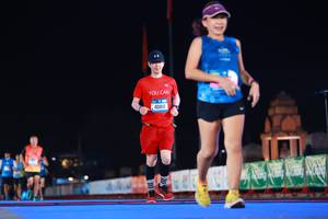 BIB: 40810
                            <button type="button" onclick="openModal(19959078)" class="btn btn-primary btn-sm float-right btn-popup" data-toggle="modal" data-target=".modal-high-quality">
                        <i class="fas fa-shopping-cart"></i> Add to Cart
                    </button>
                                            <button type="button" onclick="isThisMe(19959078, true)" class="btn btn-success btn-sm float-right btn-popup btn-isme hidden" data-toggle="tooltip" data-placement="bottom" title="นี่คือรูปของคุณใช่ไหม คลิกที่นี่เพื่อเอาเข้าอัลบั้ม">
                        <i class="fas fa-plus"></i> Add to album
                    </button>
                    <button type="button" onclick="isThisMe(19959078, false)" class="btn btn-warning btn-sm float-right btn-popup btn-isnotme hidden">
                        <i class="fas fa-ban"></i> Remove from album
                    </button>