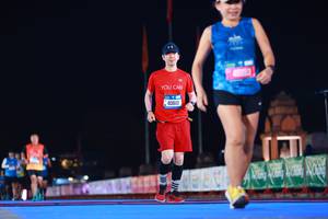 BIB: 419, 40810
                            <button type="button" onclick="openModal(19959102)" class="btn btn-primary btn-sm float-right btn-popup" data-toggle="modal" data-target=".modal-high-quality">
                        <i class="fas fa-shopping-cart"></i> Add to Cart
                    </button>
                                            <button type="button" onclick="isThisMe(19959102, true)" class="btn btn-success btn-sm float-right btn-popup btn-isme hidden" data-toggle="tooltip" data-placement="bottom" title="นี่คือรูปของคุณใช่ไหม คลิกที่นี่เพื่อเอาเข้าอัลบั้ม">
                        <i class="fas fa-plus"></i> Add to album
                    </button>
                    <button type="button" onclick="isThisMe(19959102, false)" class="btn btn-warning btn-sm float-right btn-popup btn-isnotme hidden">
                        <i class="fas fa-ban"></i> Remove from album
                    </button>