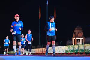 BIB: 804, 334
                            <button type="button" onclick="openModal(19964993)" class="btn btn-primary btn-sm float-right btn-popup" data-toggle="modal" data-target=".modal-high-quality">
                        <i class="fas fa-shopping-cart"></i> Add to Cart
                    </button>
                                            <button type="button" onclick="isThisMe(19964993, true)" class="btn btn-success btn-sm float-right btn-popup btn-isme hidden" data-toggle="tooltip" data-placement="bottom" title="นี่คือรูปของคุณใช่ไหม คลิกที่นี่เพื่อเอาเข้าอัลบั้ม">
                        <i class="fas fa-plus"></i> Add to album
                    </button>
                    <button type="button" onclick="isThisMe(19964993, false)" class="btn btn-warning btn-sm float-right btn-popup btn-isnotme hidden">
                        <i class="fas fa-ban"></i> Remove from album
                    </button>