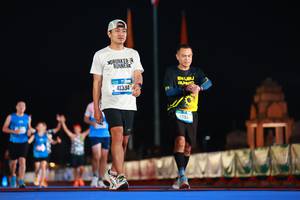 BIB: 41334, 4294
                            <button type="button" onclick="openModal(19947837)" class="btn btn-primary btn-sm float-right btn-popup" data-toggle="modal" data-target=".modal-high-quality">
                        <i class="fas fa-shopping-cart"></i> Add to Cart
                    </button>
                                            <button type="button" onclick="isThisMe(19947837, true)" class="btn btn-success btn-sm float-right btn-popup btn-isme hidden" data-toggle="tooltip" data-placement="bottom" title="นี่คือรูปของคุณใช่ไหม คลิกที่นี่เพื่อเอาเข้าอัลบั้ม">
                        <i class="fas fa-plus"></i> Add to album
                    </button>
                    <button type="button" onclick="isThisMe(19947837, false)" class="btn btn-warning btn-sm float-right btn-popup btn-isnotme hidden">
                        <i class="fas fa-ban"></i> Remove from album
                    </button>